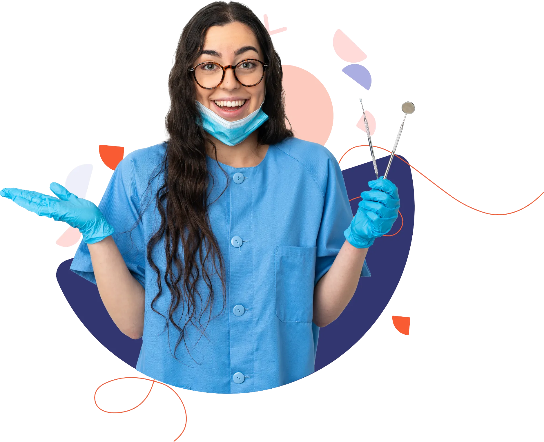 Persoană în uniformă medicală albastră, cu mască sub bărbie și mănuși albastre, zâmbind către cameră.
